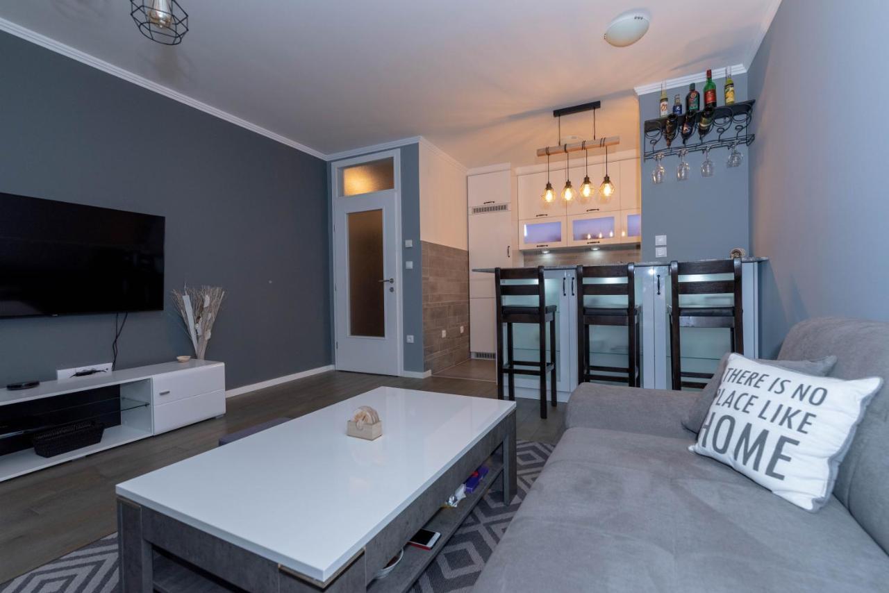Athena Apartman Lukavica Exterior foto