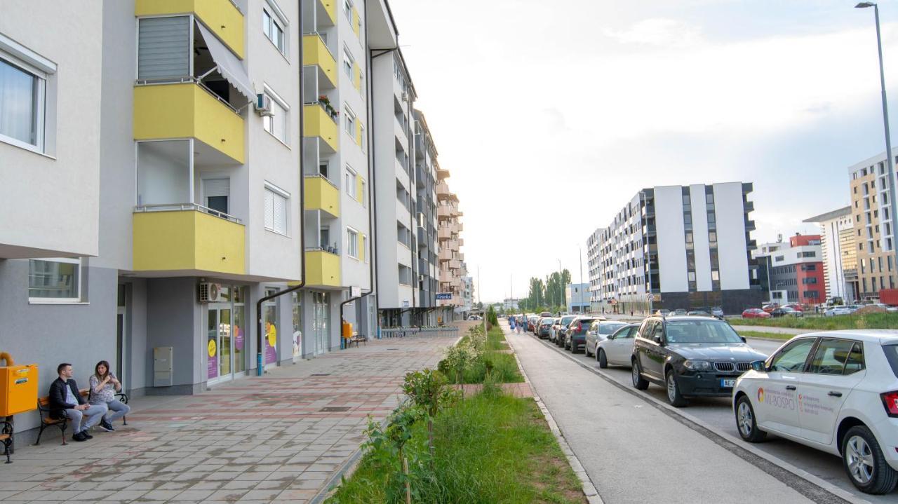 Athena Apartman Lukavica Exterior foto