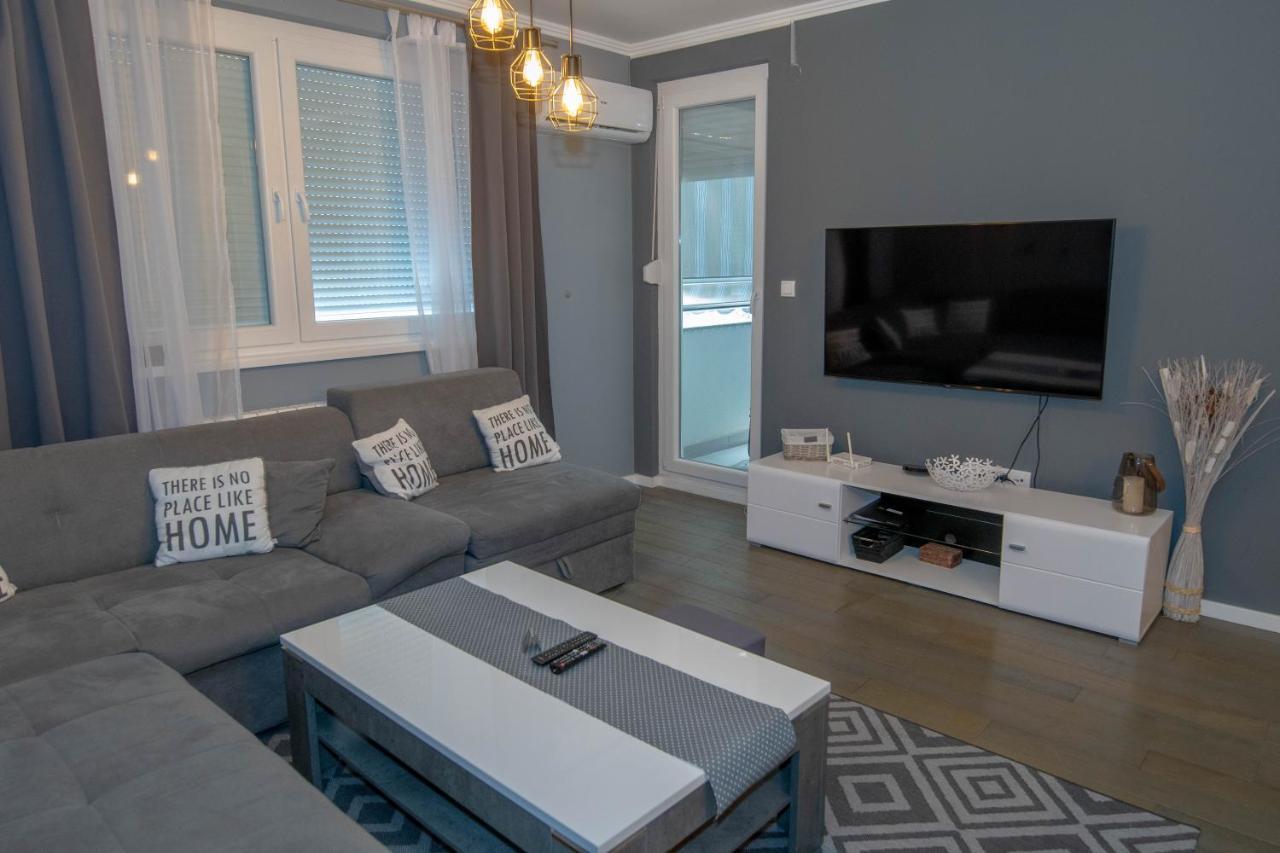 Athena Apartman Lukavica Exterior foto