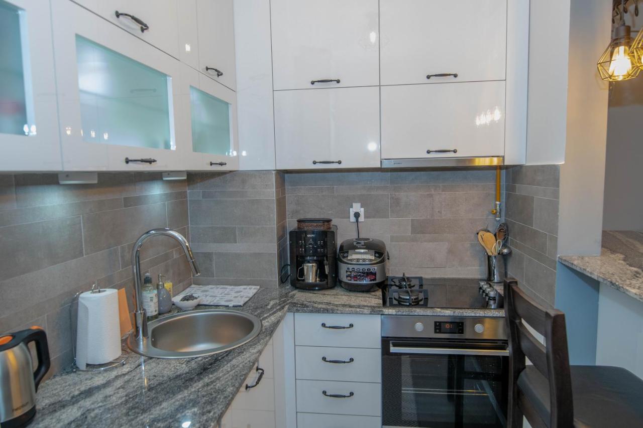 Athena Apartman Lukavica Exterior foto