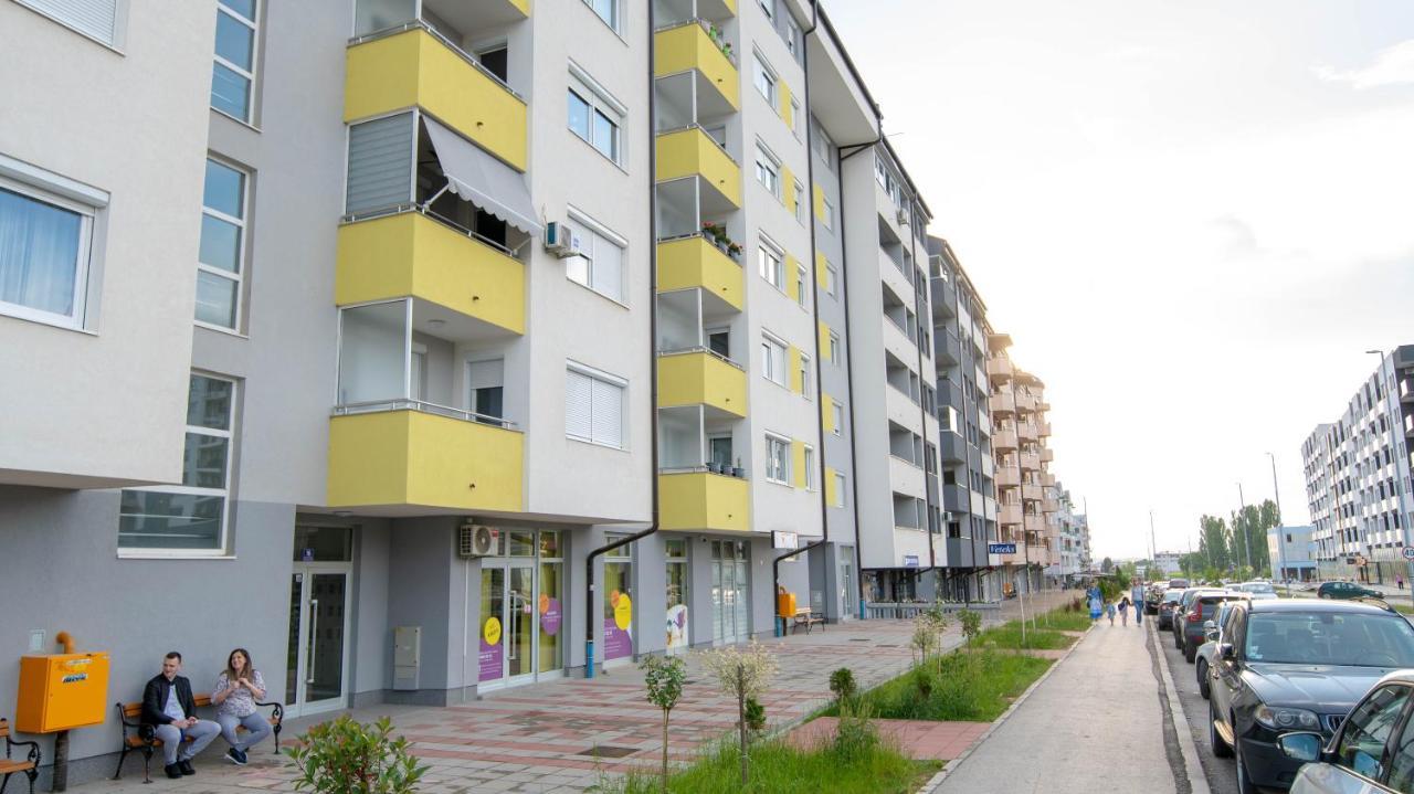 Athena Apartman Lukavica Exterior foto